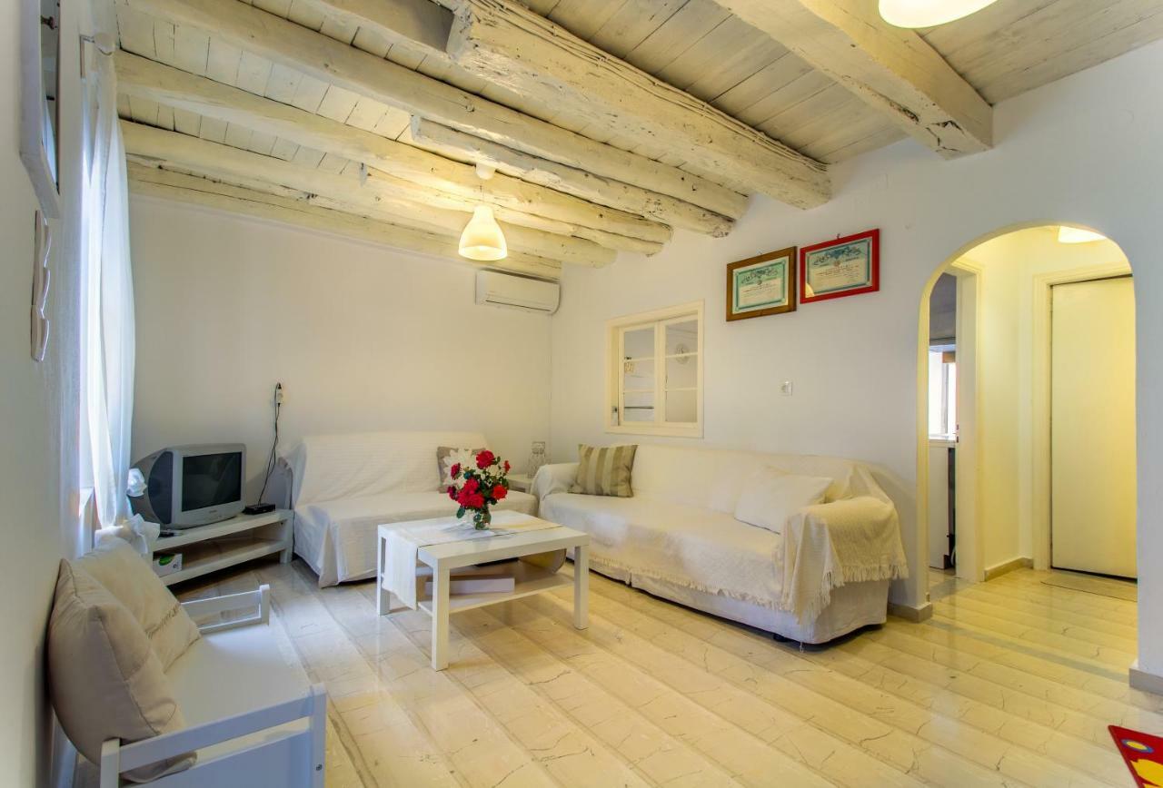 Central House Agrafoi Ngoại thất bức ảnh